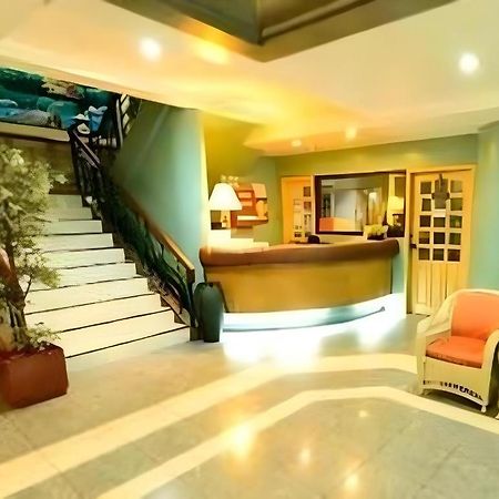 Richmond Plaza Hotel Tabok Eksteriør billede