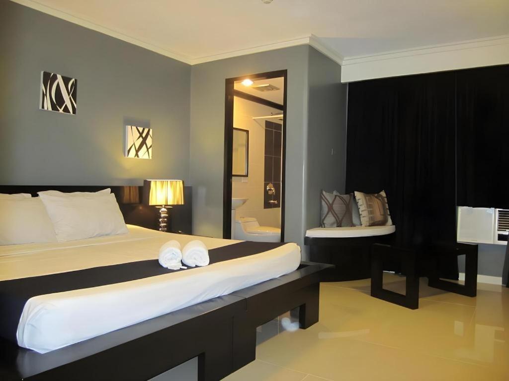 Richmond Plaza Hotel Tabok Eksteriør billede